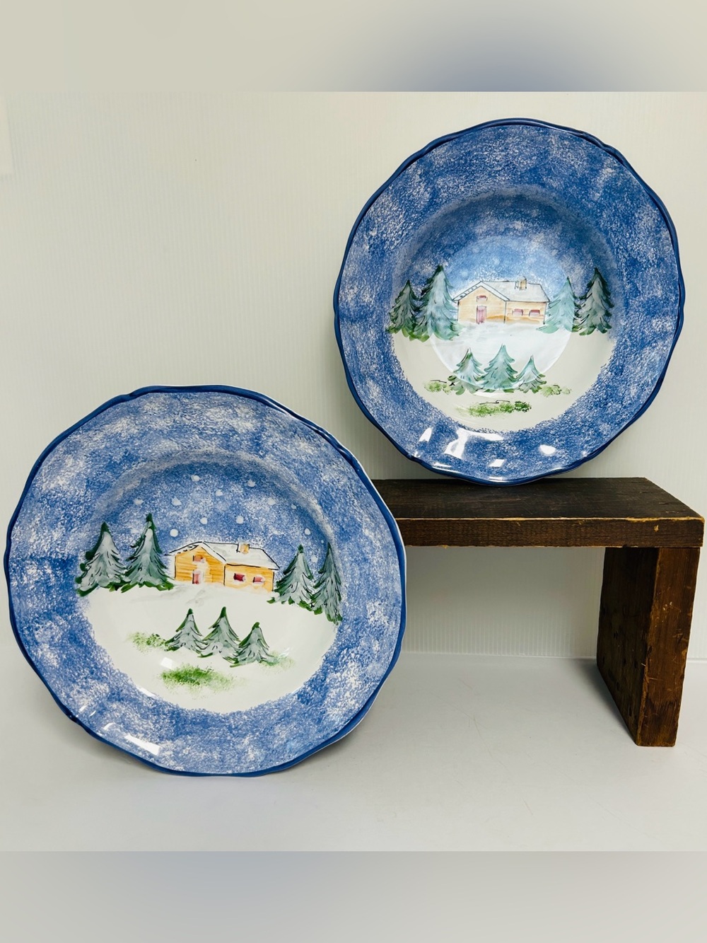 Fortunoff Classic Christmas Log Cabin Pattern Set of 2 Soup Plates Made in Italy